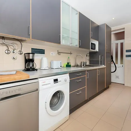 Apartment Houze_central Lisbon, 4 Flat W/ Zoo View